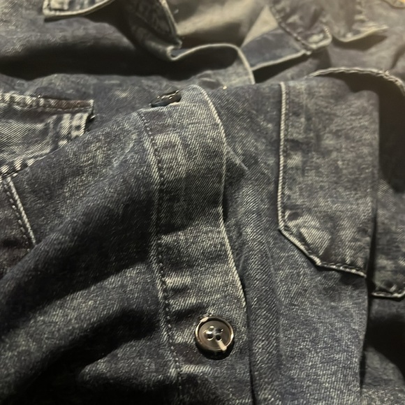 NWOT-Oversized Jean Shirt - Picture 6 of 6
